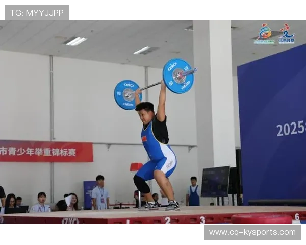 举重学院加强青少年力量训练的科学普及与家长参与，举重对青少年的危害